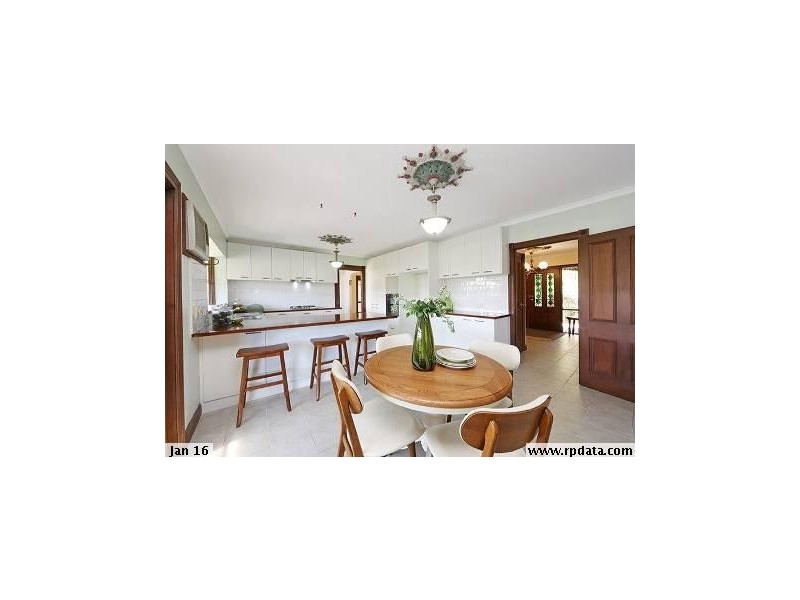 76 Churchill Park Drive, Lysterfield South VIC 3156