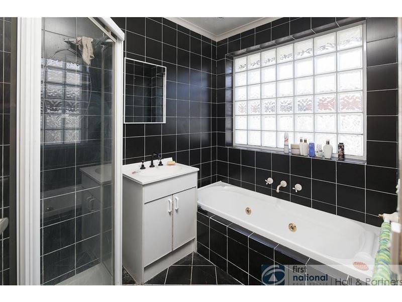 60 Sheoak Street, Doveton VIC 3177