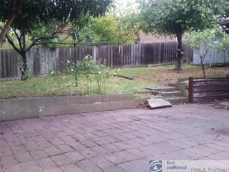 24 William Hovell Drive, Endeavour Hills VIC 3802