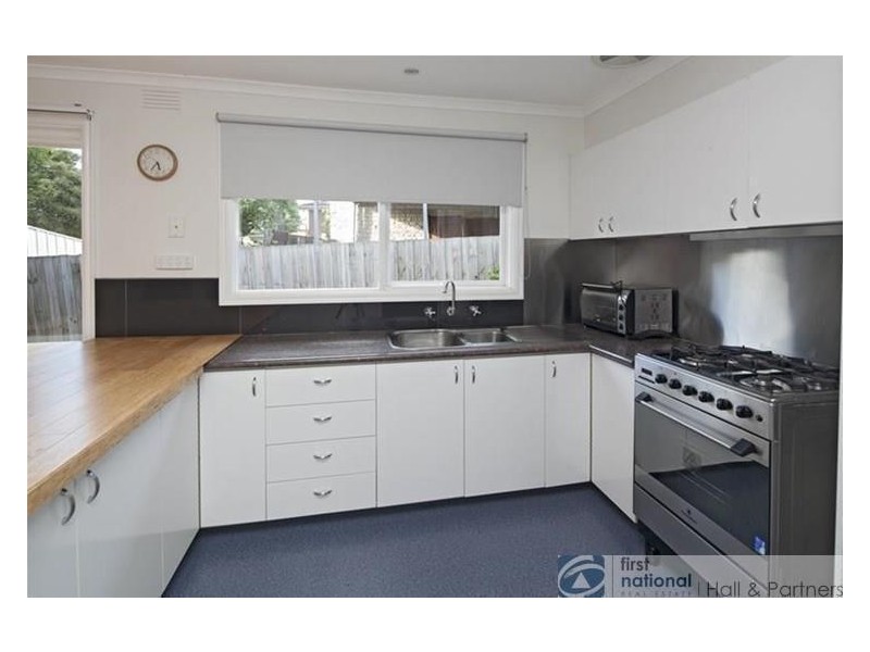 9 Rossiter Avenue, Endeavour Hills VIC 3802