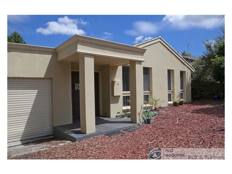 9 Rossiter Avenue, Endeavour Hills VIC 3802