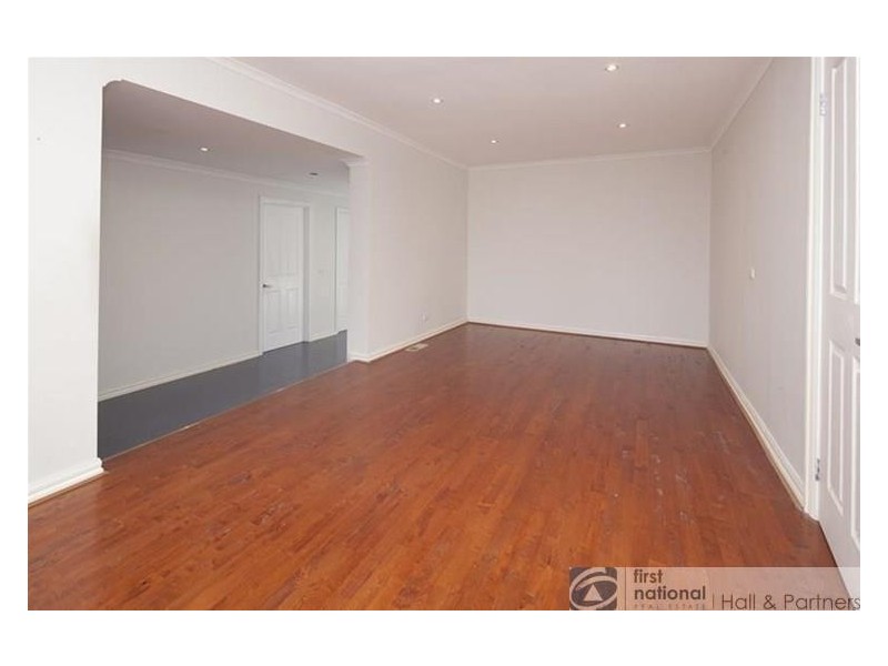 9 Rossiter Avenue, Endeavour Hills VIC 3802