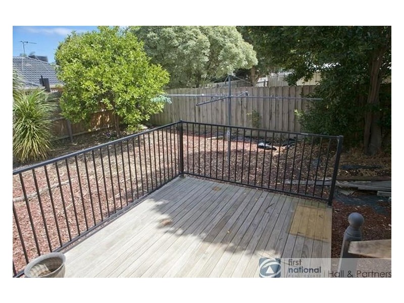 9 Rossiter Avenue, Endeavour Hills VIC 3802