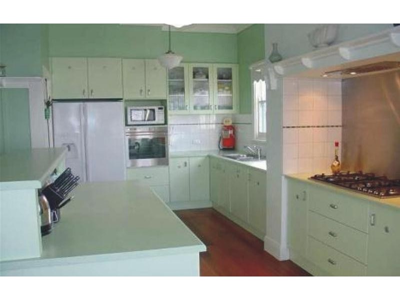 18 Birdwood Avenue, Dandenong VIC 3175