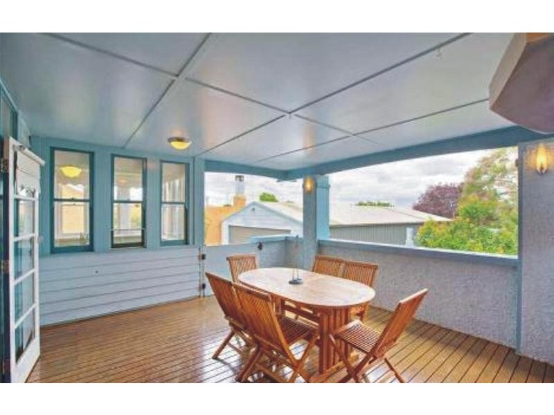 18 Birdwood Avenue, Dandenong VIC 3175