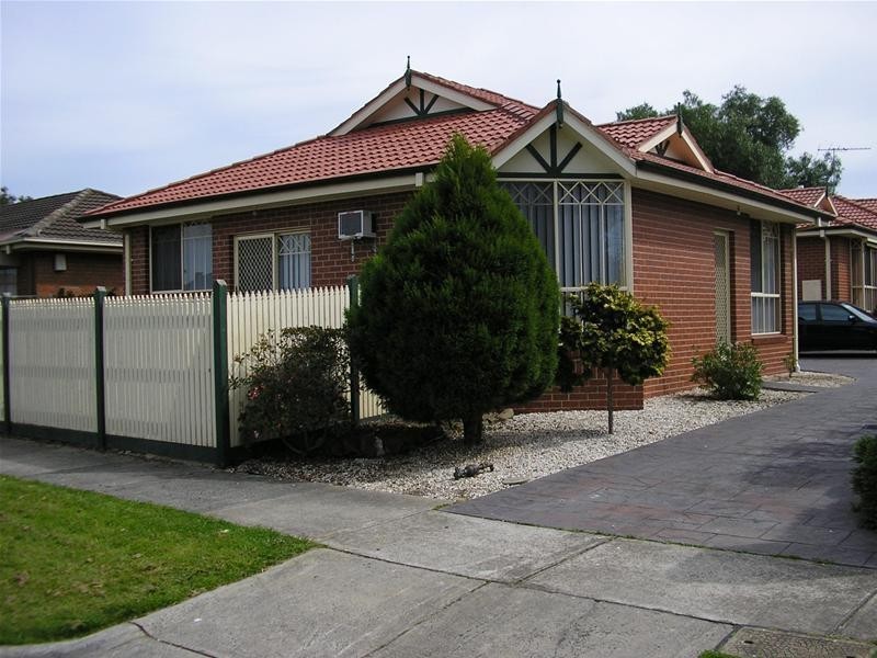1/15 Power Street, Dandenong VIC 3175