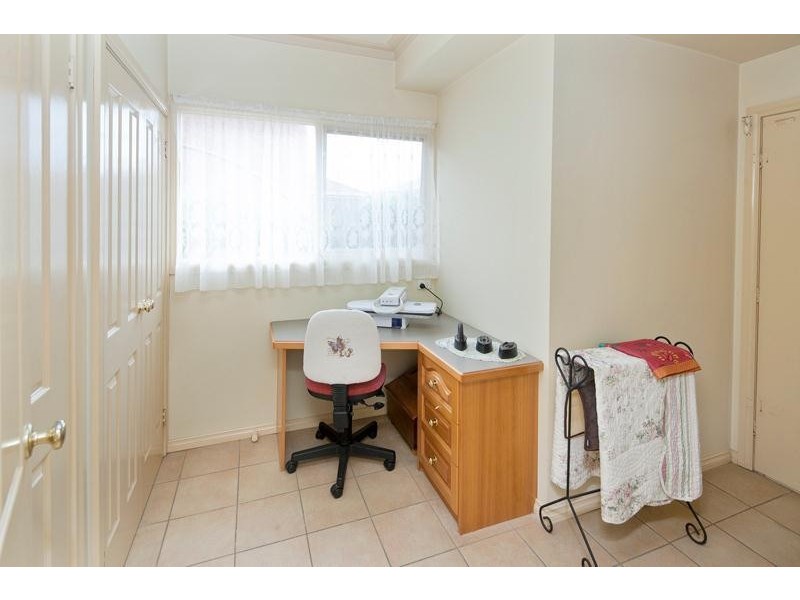 11 Erica Close, Endeavour Hills VIC 3802