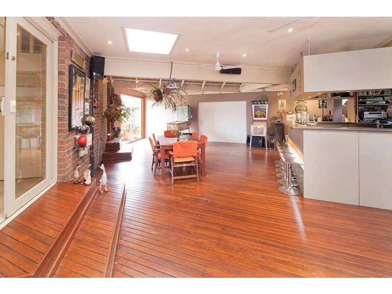 11 Erica Close, Endeavour Hills VIC 3802