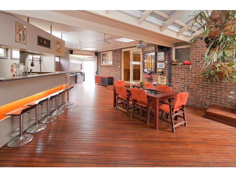 11 Erica Close, Endeavour Hills VIC 3802