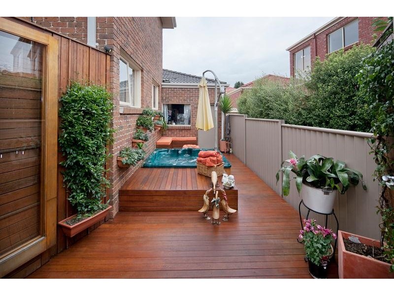 11 Erica Close, Endeavour Hills VIC 3802