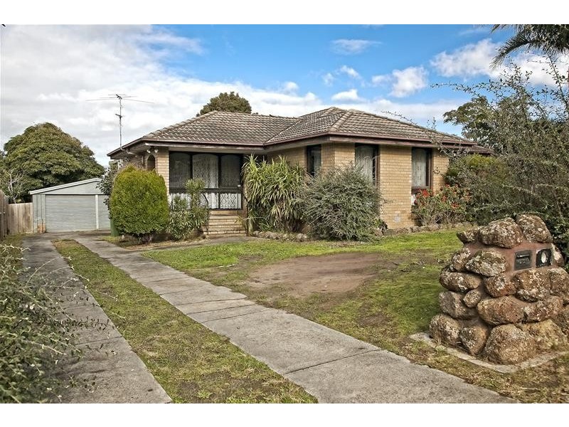 36 Ravenhill Crescent, Endeavour Hills VIC 3802