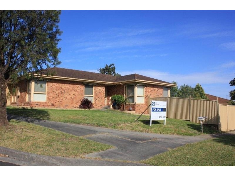 18 Nareen Avenue, Endeavour Hills VIC 3802