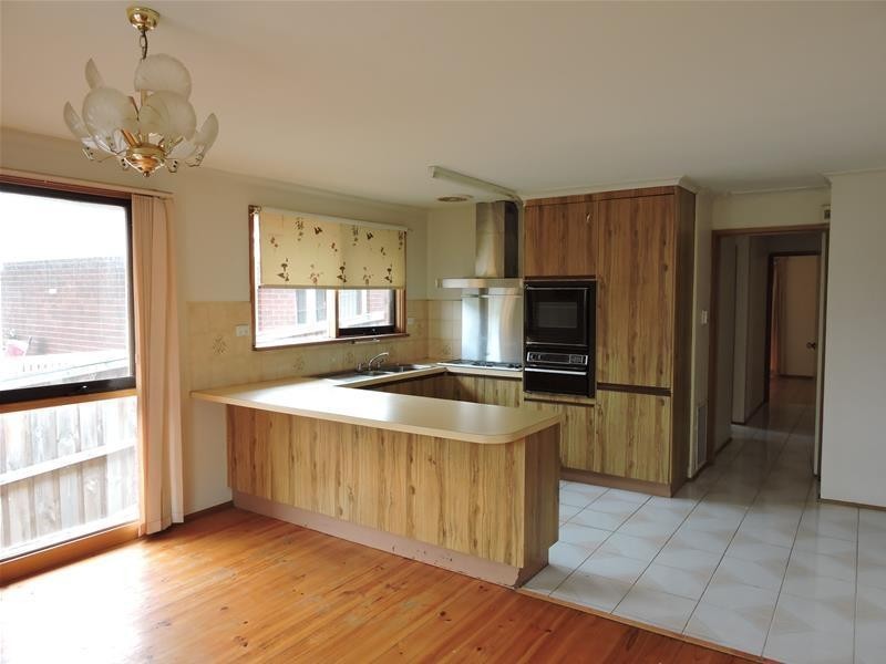 3 Peebles Street, Endeavour Hills VIC 3802