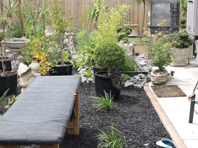 7 Springleaf Avenue, Clyde North VIC 3978