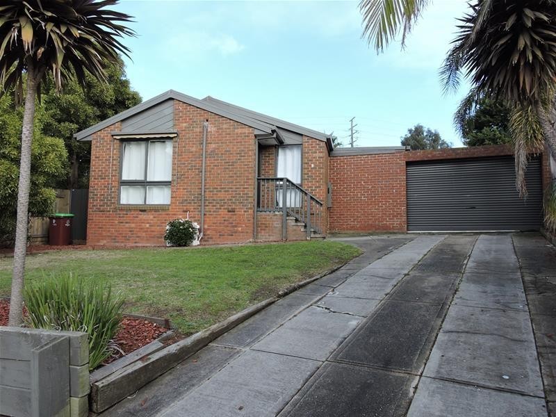 9 Basil Close, Hallam VIC 3803