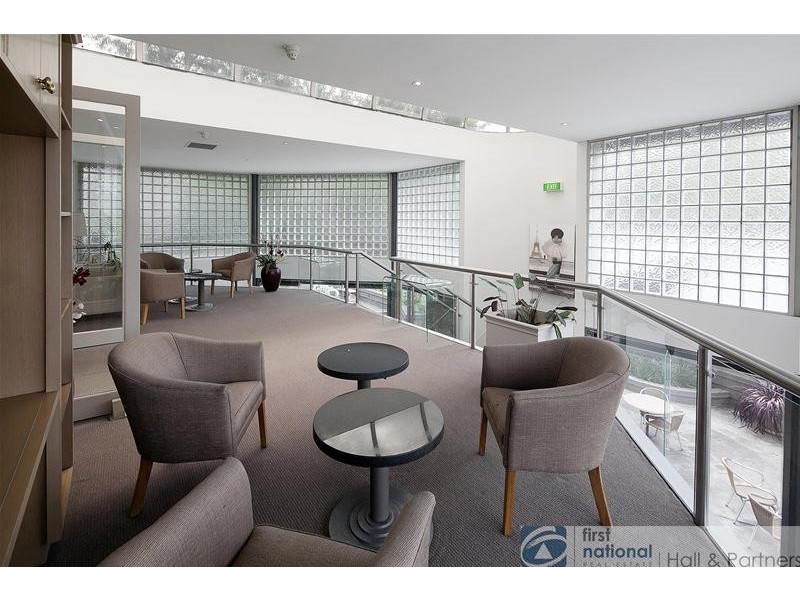 111/5-9 Studley Park Road, Kew VIC 3101