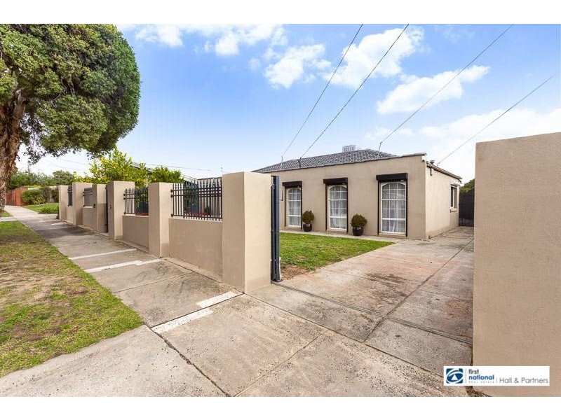 6 Waranga Street, Dandenong North VIC 3175