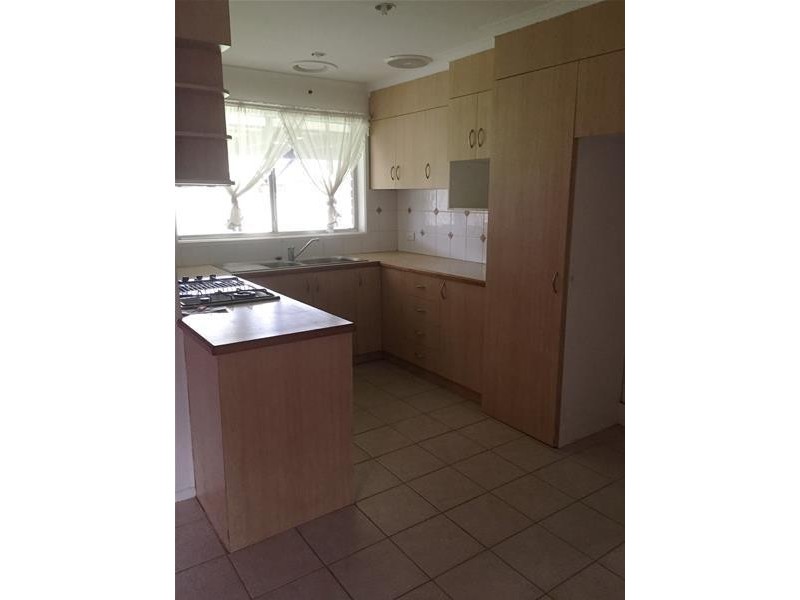 9 Neasham Drive, Dandenong North VIC 3175