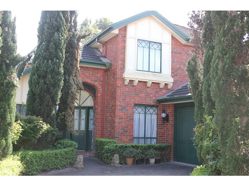 8 Tolmie Rise, Hallam VIC 3803