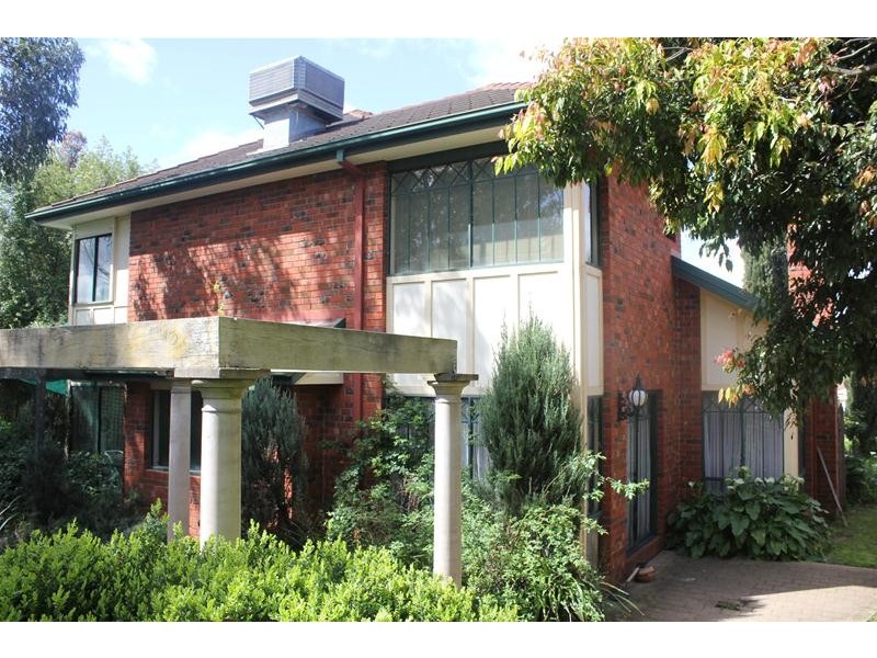 8 Tolmie Rise, Hallam VIC 3803