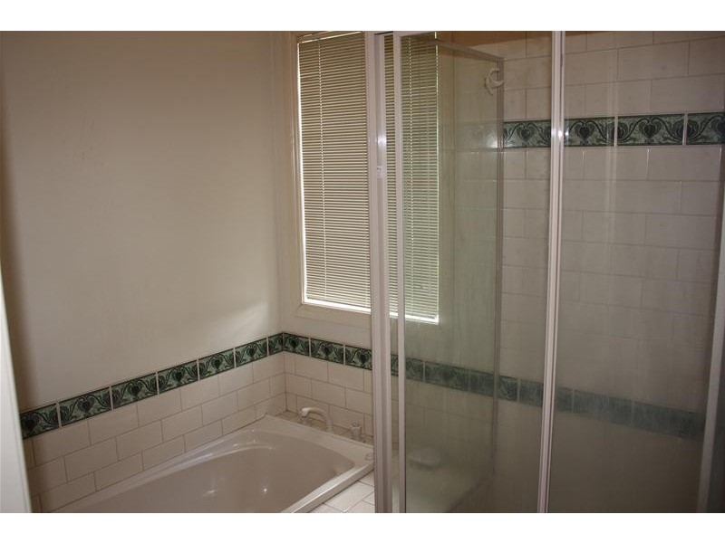 8 Tolmie Rise, Hallam VIC 3803