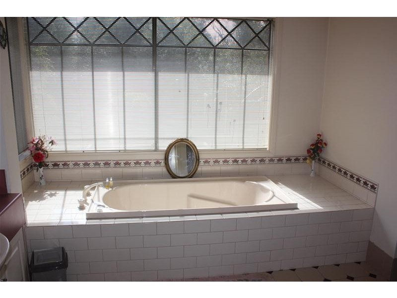 8 Tolmie Rise, Hallam VIC 3803