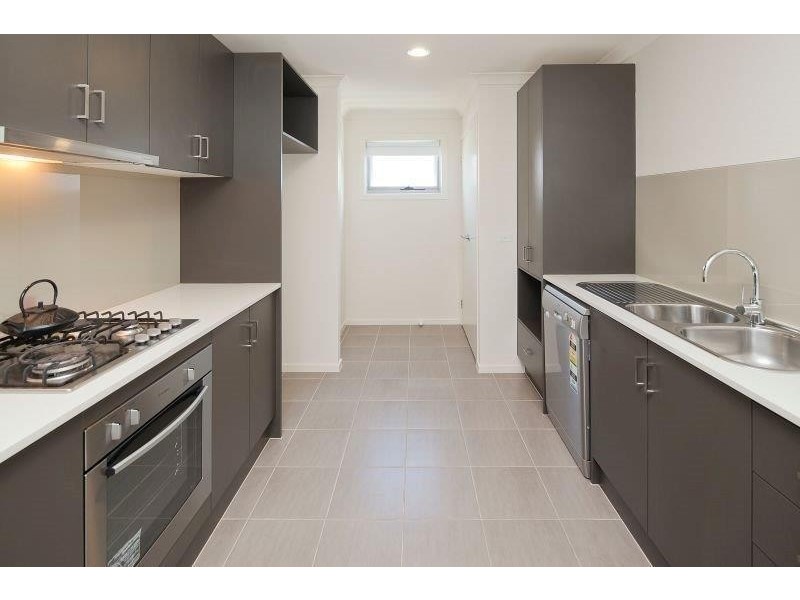 6/19-27 Connell  Lane, Dandenong VIC 3175
