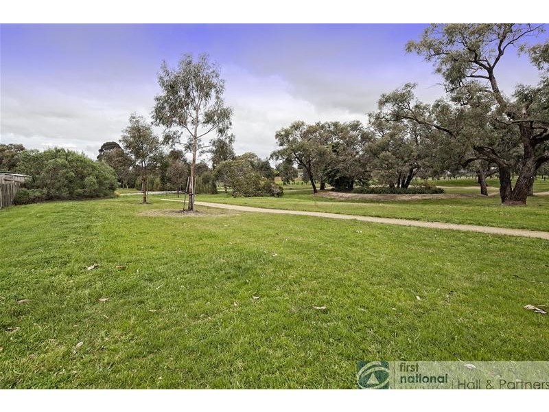 27 Craig Road, Devon Meadows VIC 3977