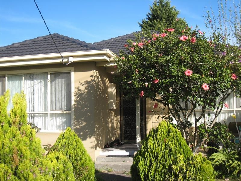 18 McLennan Street, Eumemmerring VIC 3177