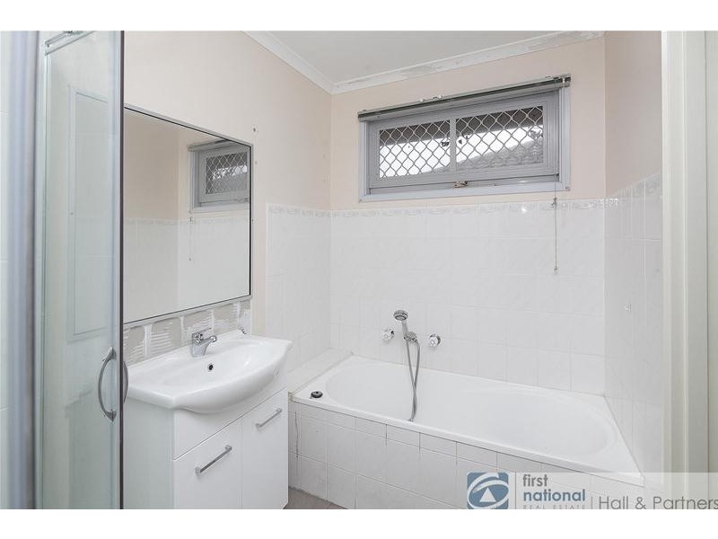 70 Strong Drive, Hampton Park VIC 3976