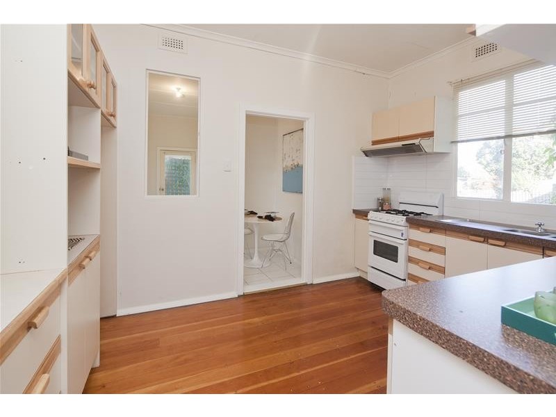 6 Jesson Crescent, Dandenong VIC 3175