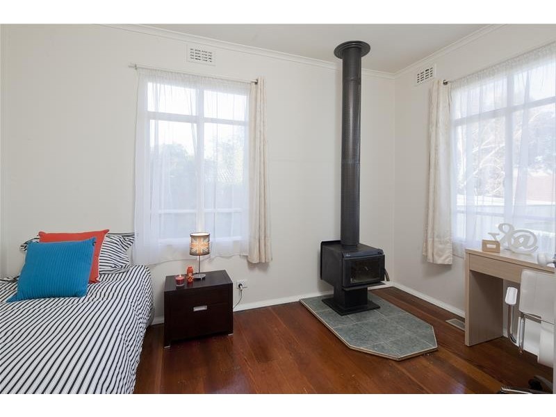 6 Jesson Crescent, Dandenong VIC 3175