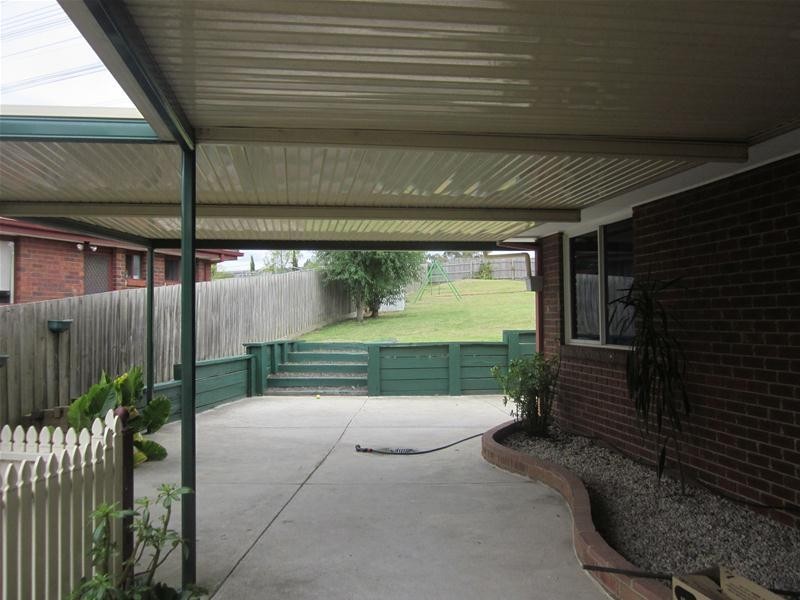 141 Glen Eagles Drive, Endeavour Hills VIC 3802