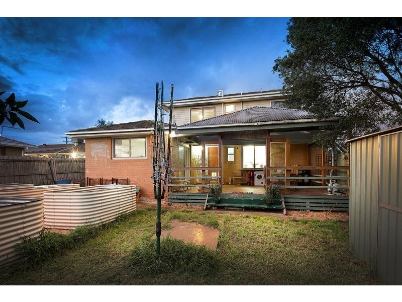 34 Tiverton Drive, Mulgrave VIC 3170