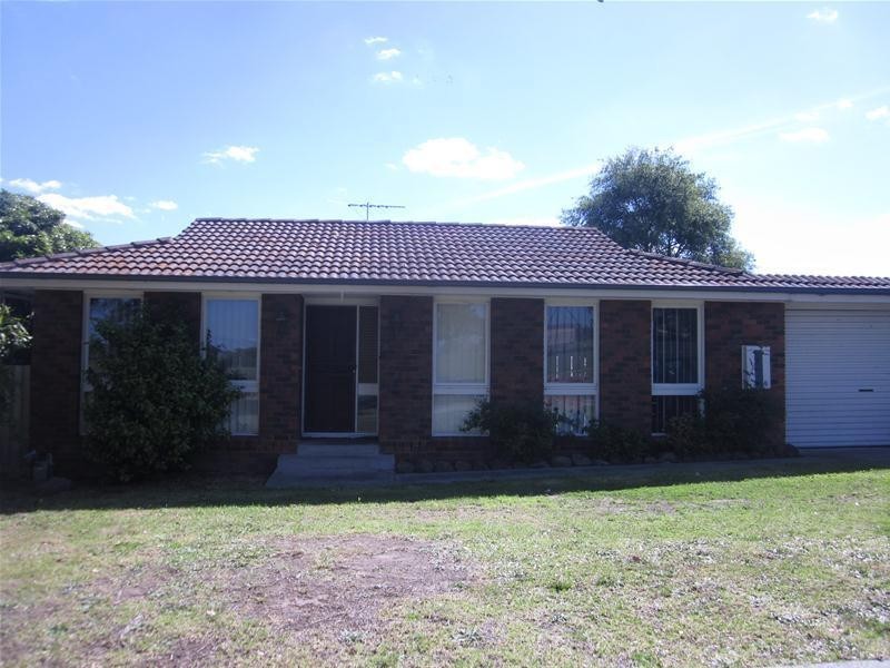 14 David Collins Drive, Endeavour Hills VIC 3802