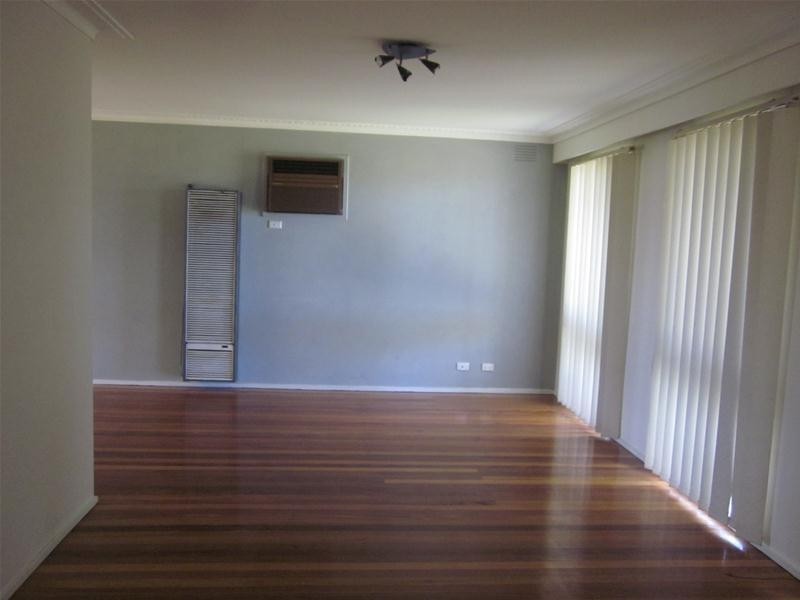 14 David Collins Drive, Endeavour Hills VIC 3802