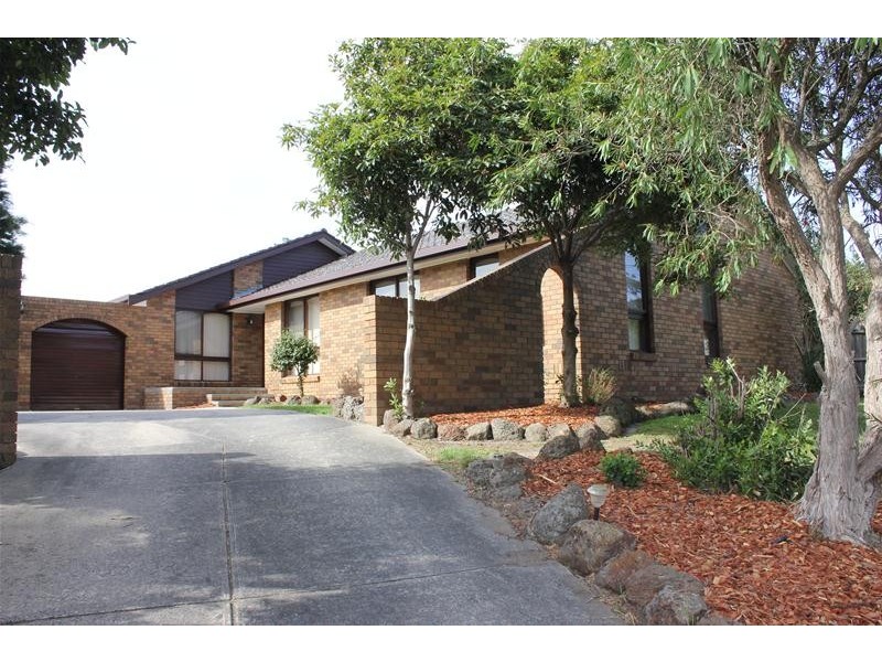 9 Glenelg Street, Dandenong North VIC 3175