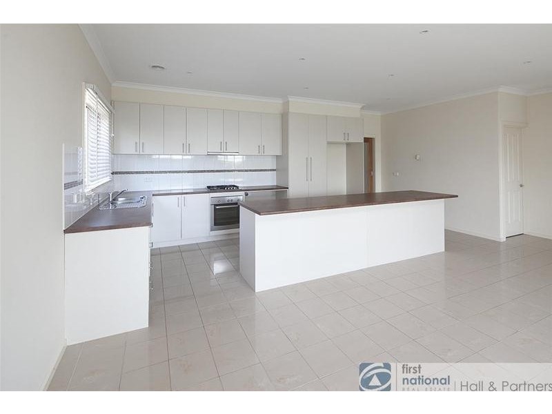 18 Darwin Way, Pakenham VIC 3810