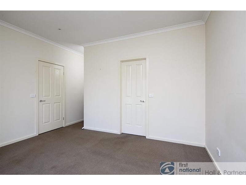 18 Darwin Way, Pakenham VIC 3810