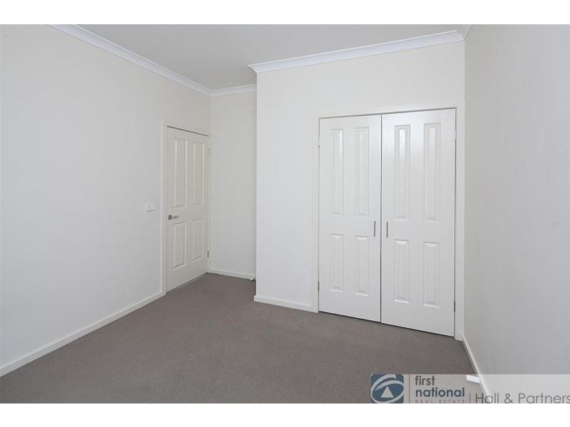 18 Darwin Way, Pakenham VIC 3810