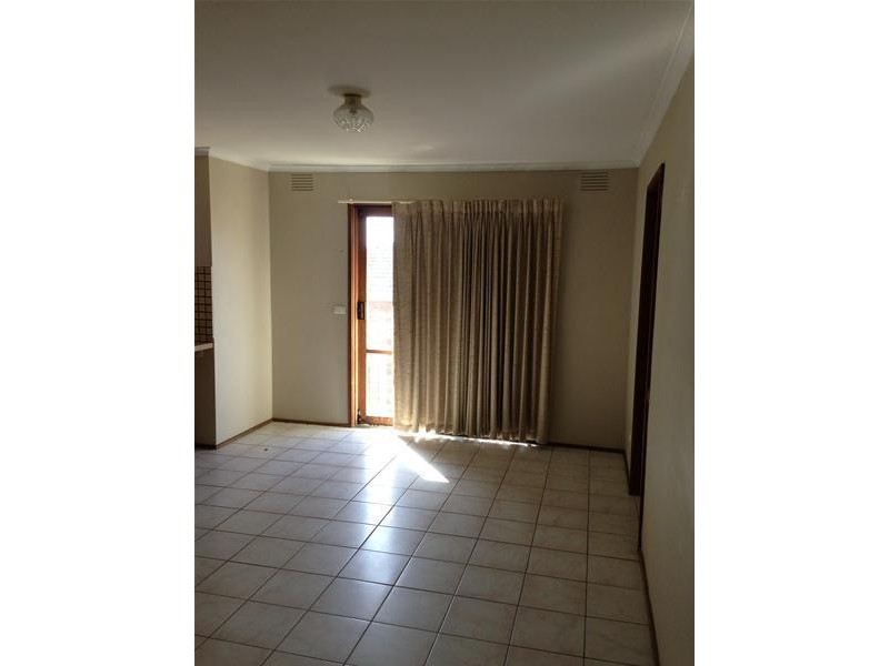 1/2 Reed Court, Endeavour Hills VIC 3802