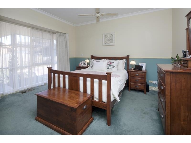 1 Glamis Court, Endeavour Hills VIC 3802