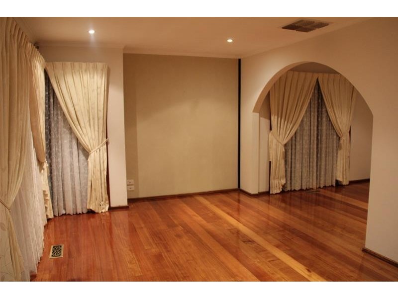 63 Jacksons Road, Noble Park North VIC 3174