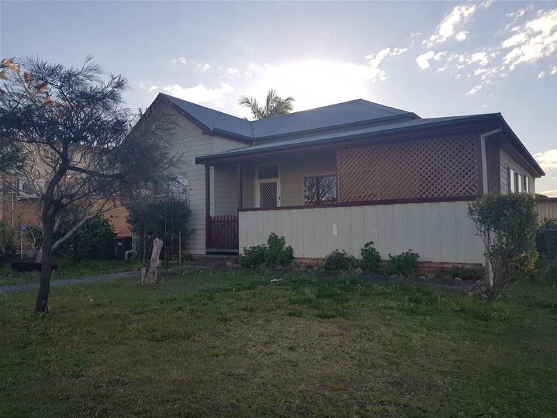 7 Christie Street, Taree NSW 2430