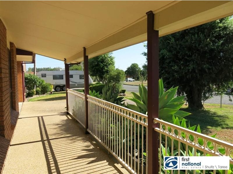 24 Bangalow Place, Taree NSW 2430