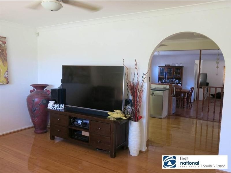 24 Bangalow Place, Taree NSW 2430