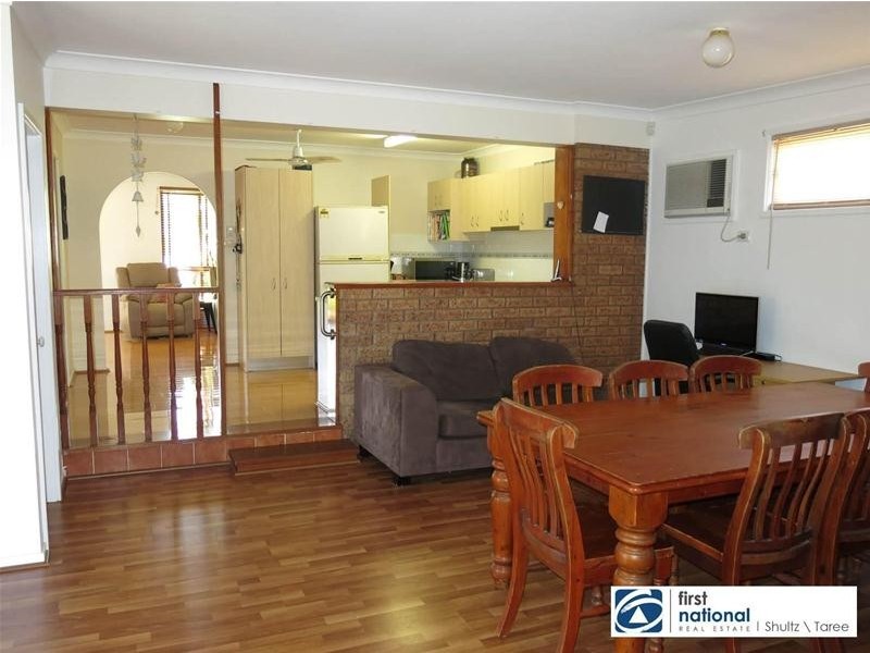 24 Bangalow Place, Taree NSW 2430