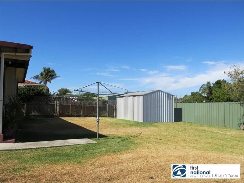 24 Bangalow Place, Taree NSW 2430