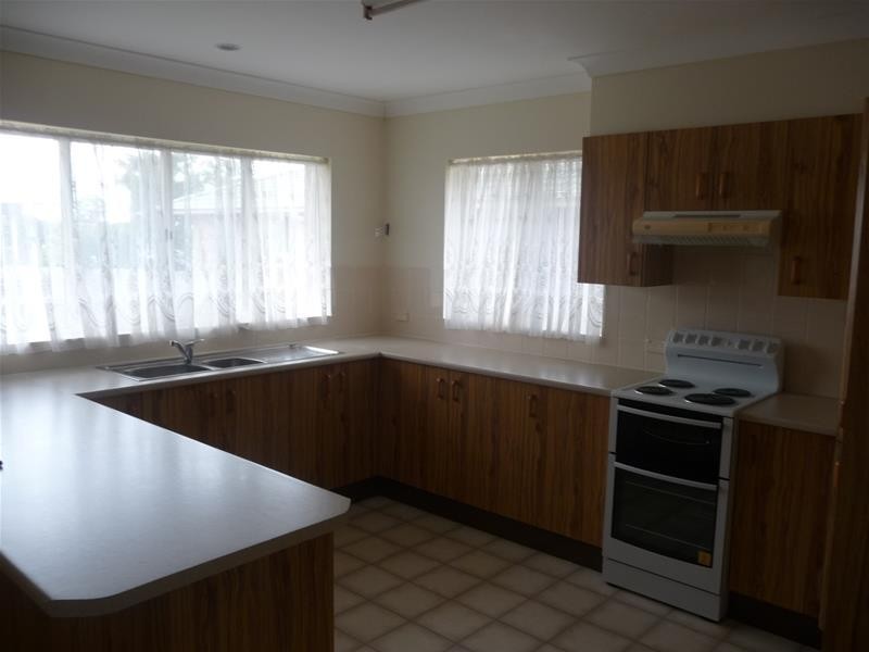 17 Beach Street, Wallabi Point NSW 2430