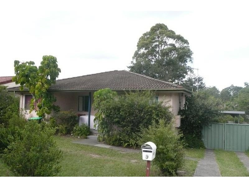 9 Deakin Crescent, Taree NSW 2430